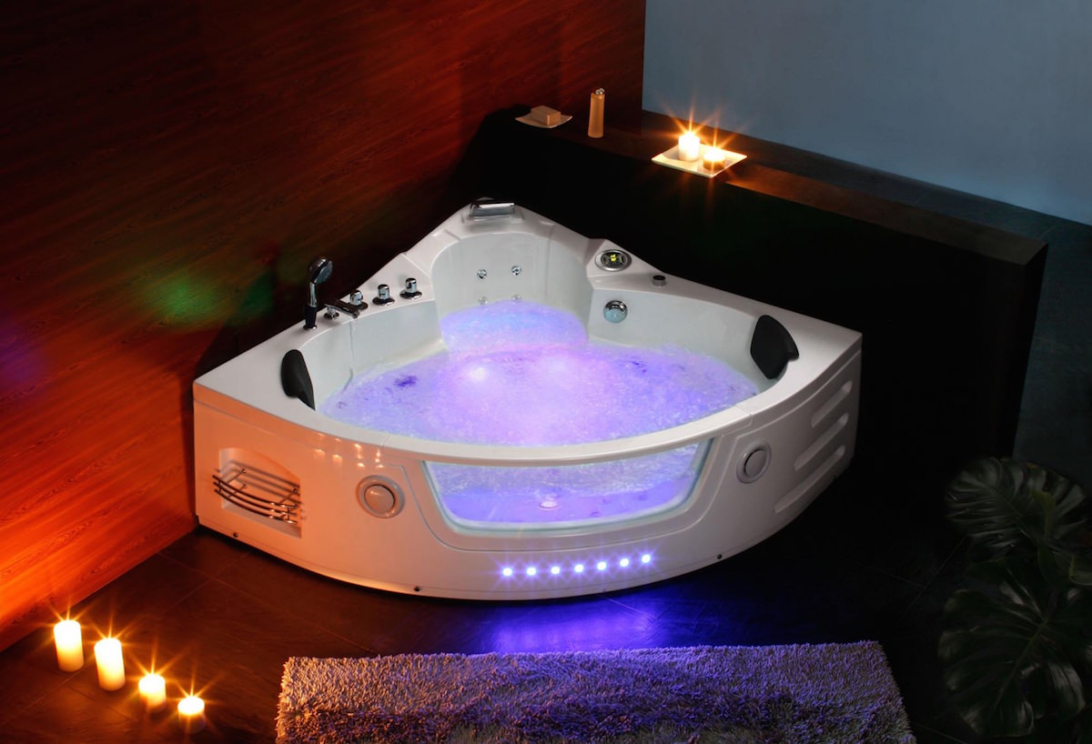 Whirlpool-Badewanne Milano, Eck-Badewanne / 172 x 172 Whirlpool-Badewanne Milano, Eck-Badewanne / 172 x 172